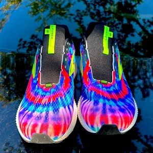EUC Brooks tie Dye Running shoes